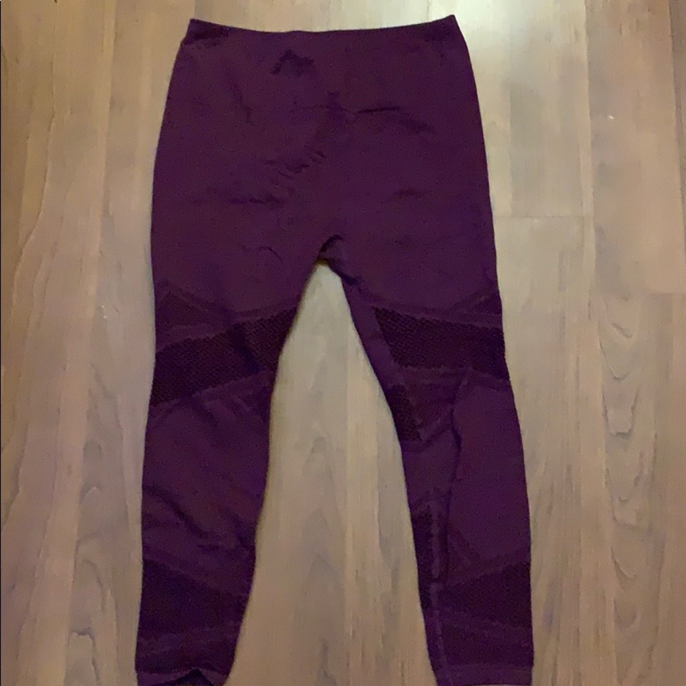 Maroon Fabletics high waisted leggings!